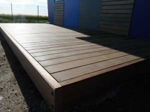 terrasse en bois exotique